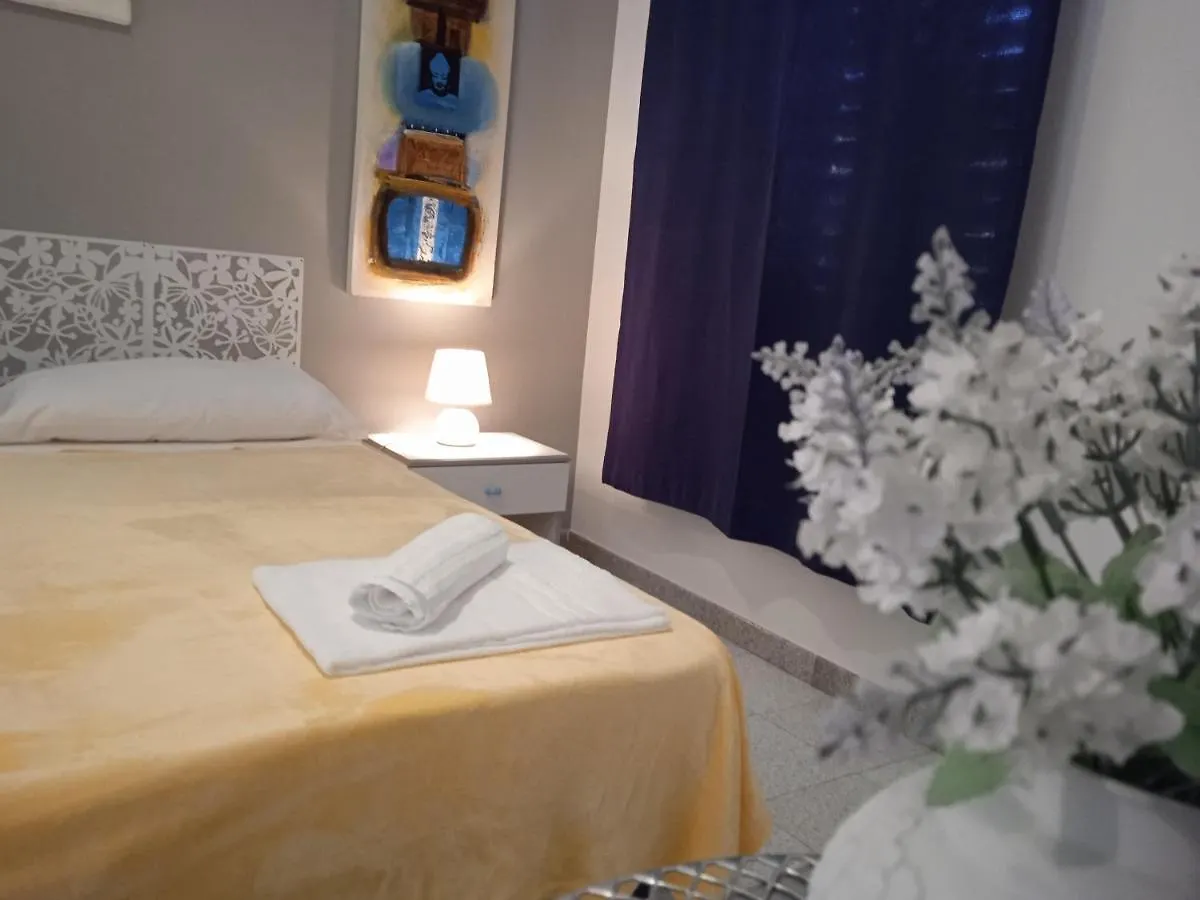 Guest House Oleandro Santa Maria Navarrese