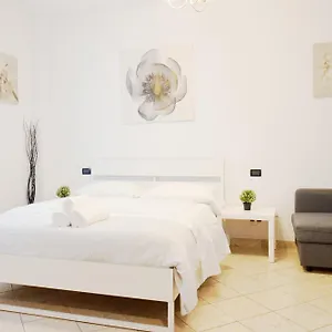 Philips Centro Citta Corso Italia Apartment Milan