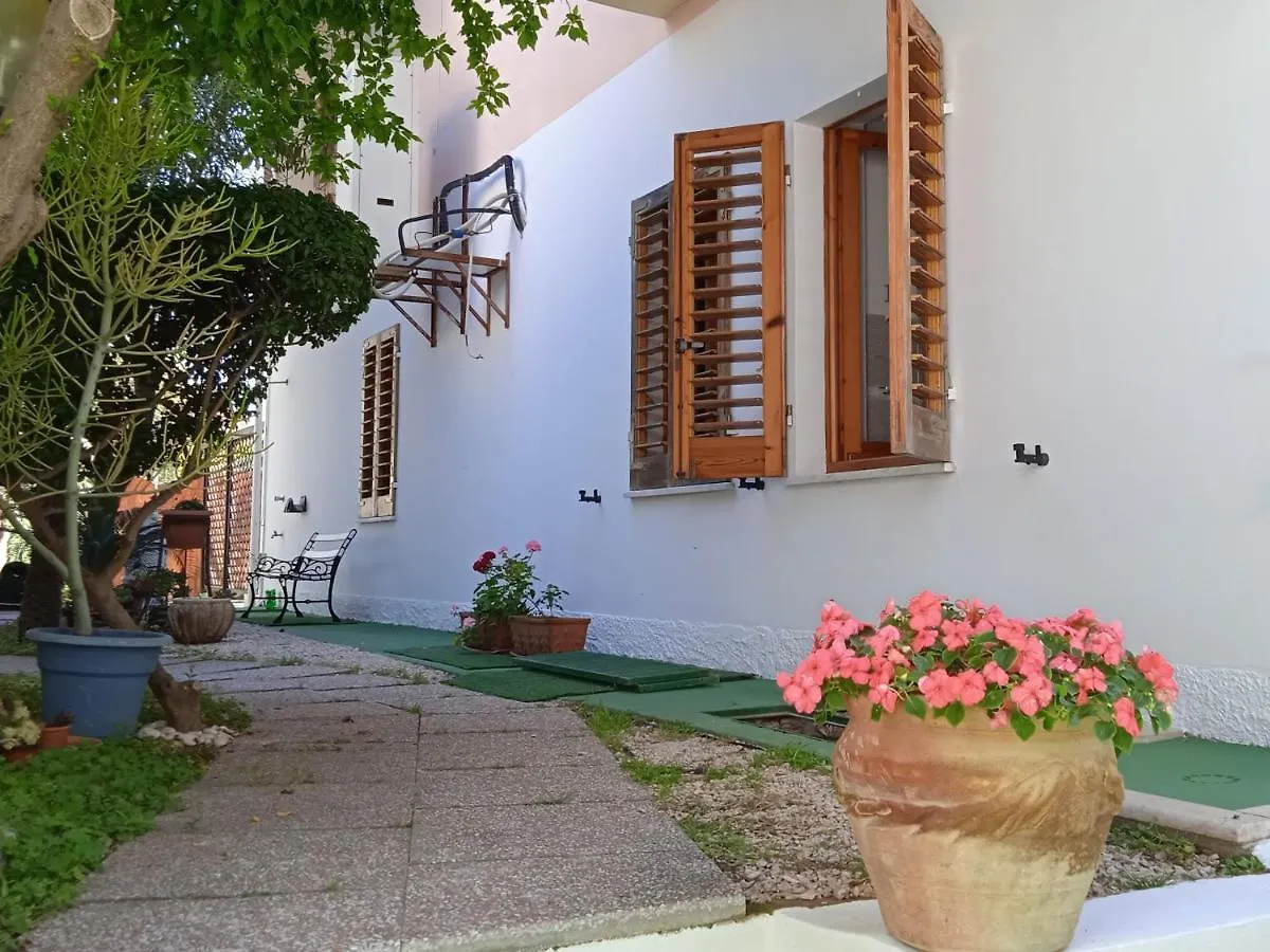 Guest House Oleandro Santa Maria Navarrese