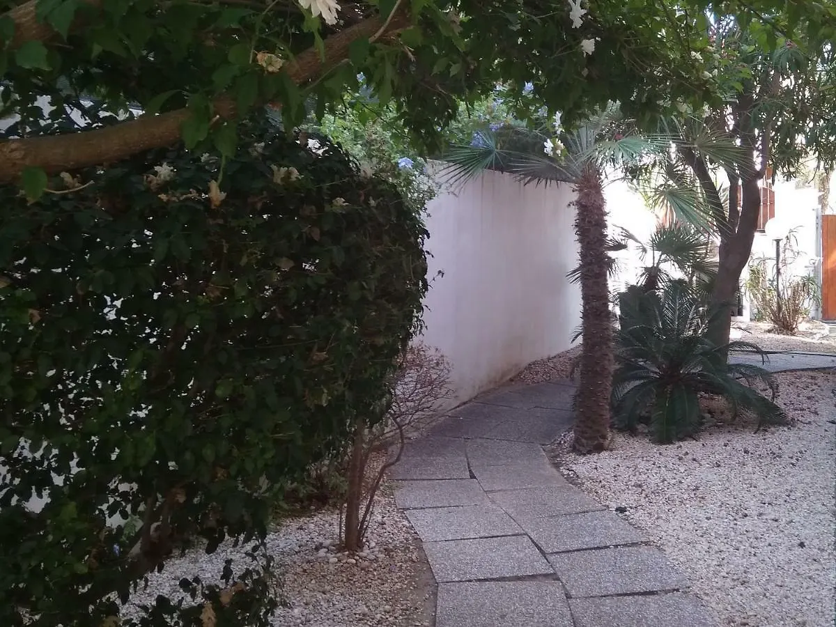 Guest House Oleandro Santa Maria Navarrese Apartament